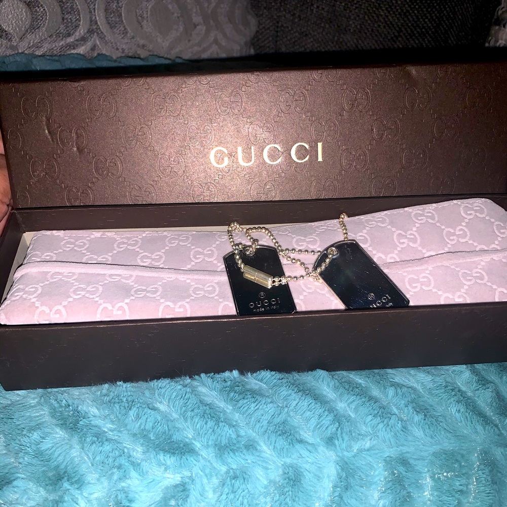 ‼️SOLD‼️ Gucci silver dog chain